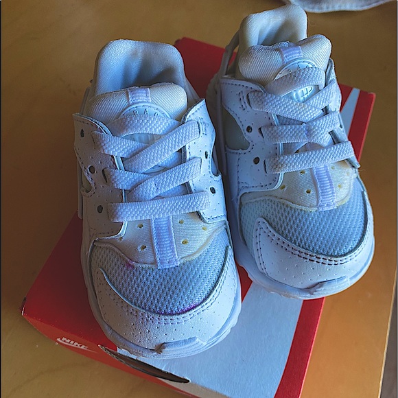 Sold - Picture 1 of 3